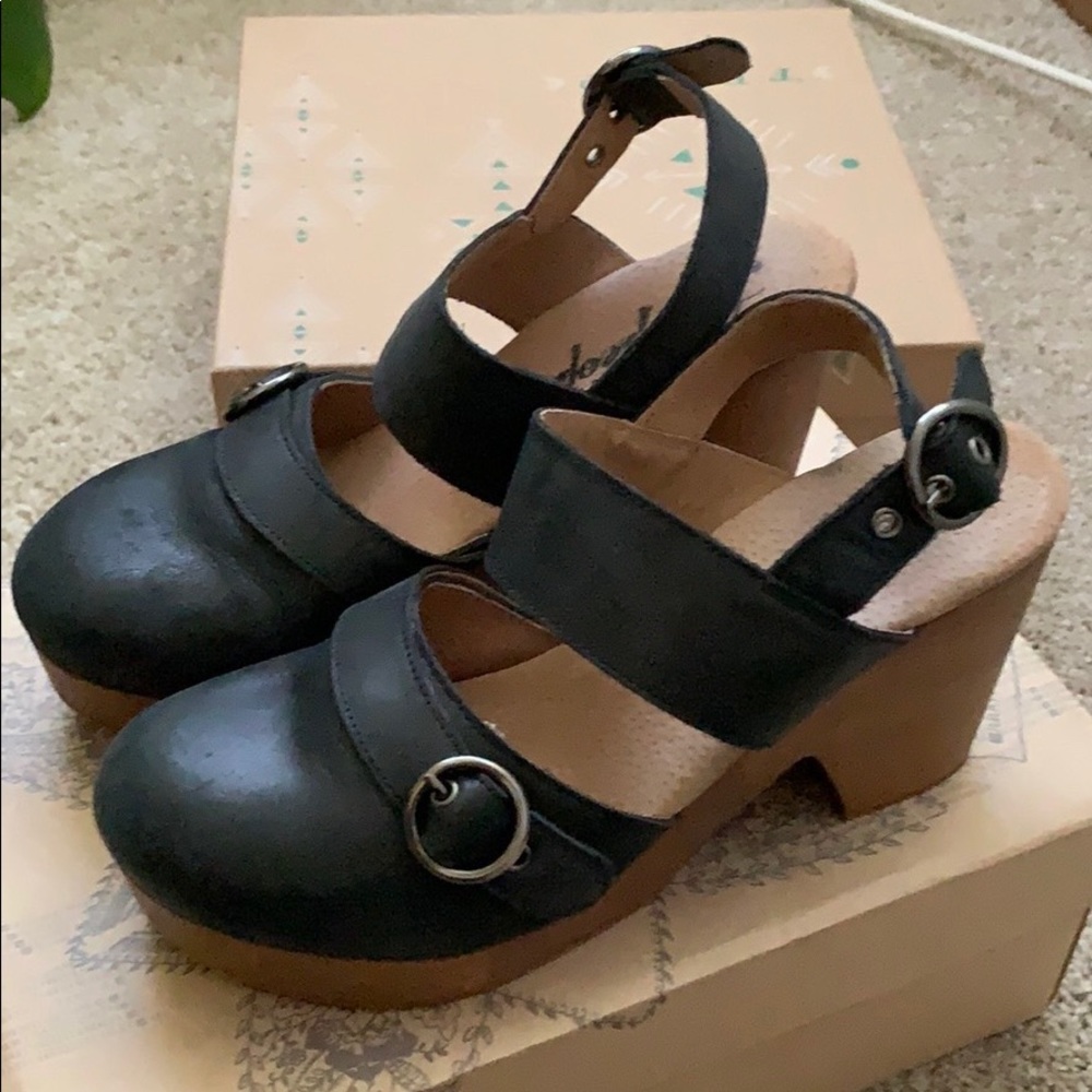 Free People Black Clogs